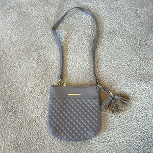Gray Steve Madden crossbody